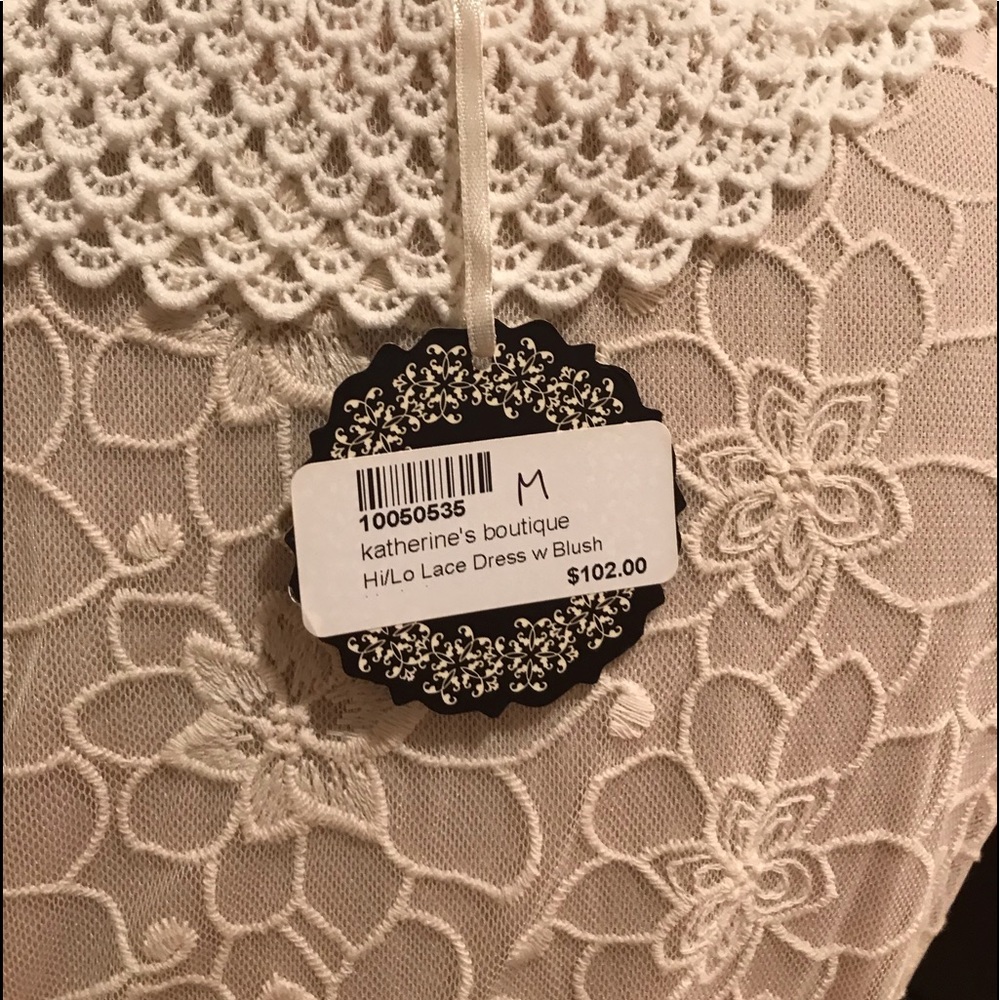 Lace Midi Dress in Cream - Sleeveless Crochet Detail - Picture 4 of 8